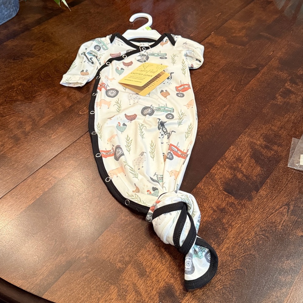 Copper Pearl Newborn Gown Farm Print NWT